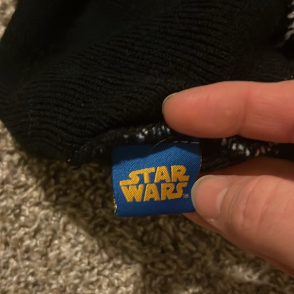 Star Wars beanie with Imperial Crest symbol of the galactic empire - Picture 4 of 6